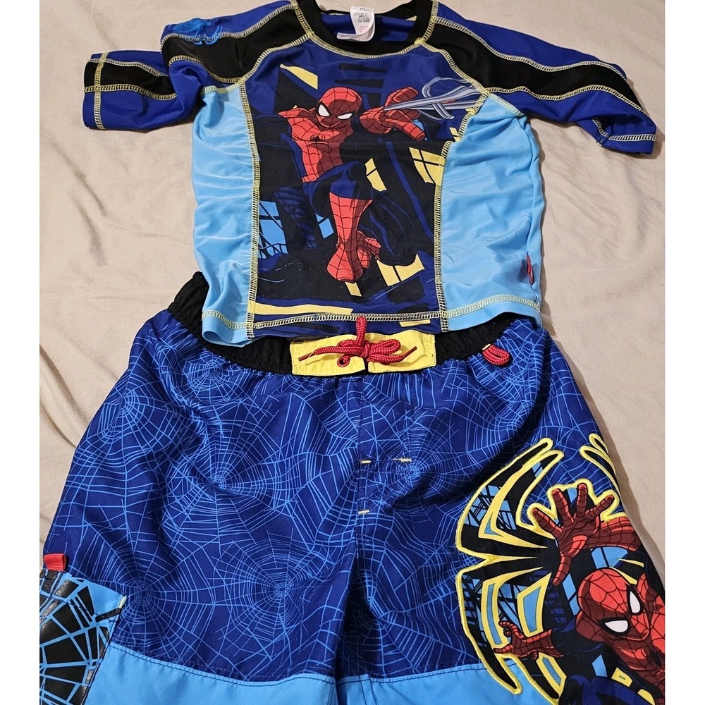 Disney Store Marvel Spider-Man Rash Guard Swim Trunks Set Boy Size 9/10